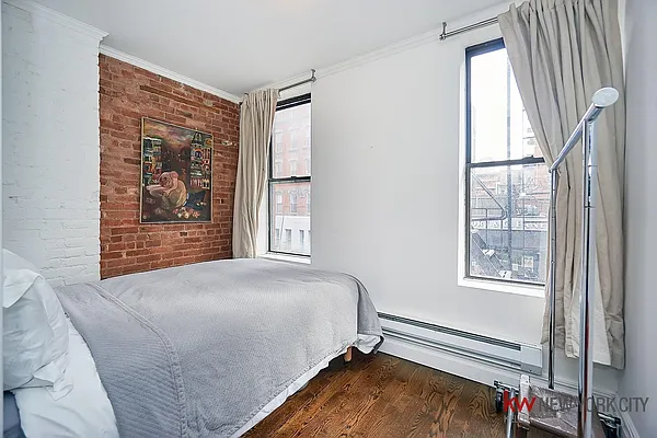 Rented by Keller Williams NYC | media 29