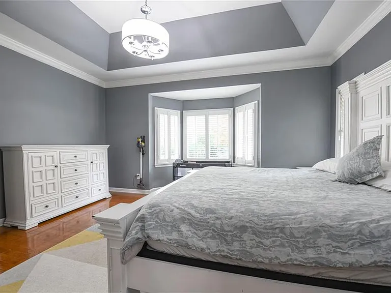 304 Bridle Path — Photo 15
