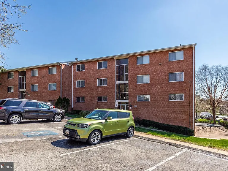 2500 Markham Ln — Photo 22
