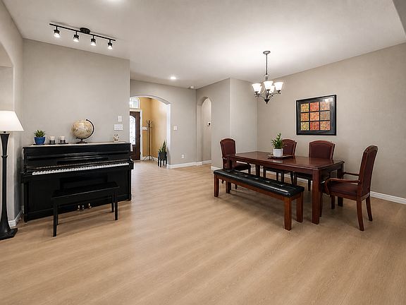 3rd image of 18416 Copper Grassland Way