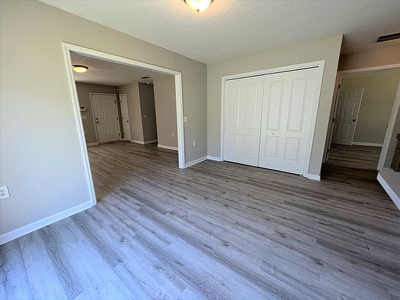 5th image of 1044 Bruen St