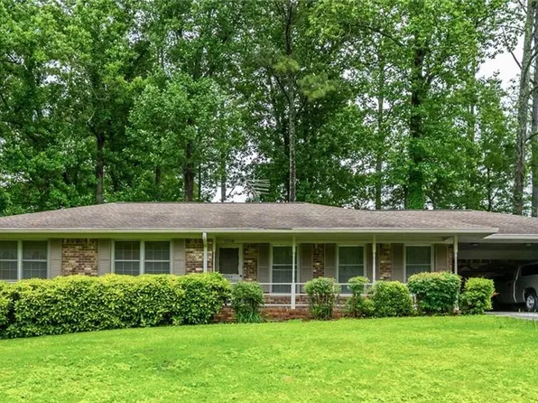 3549 Dogwood Dr, Powder Springs, GA 30127