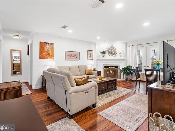 2nd image of 1504 N Broom St APT 13