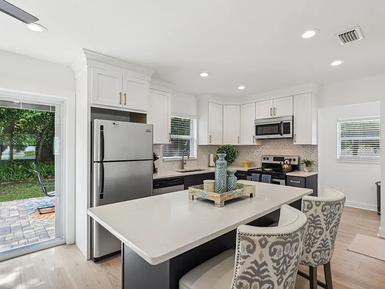 2429 S Beach Pkwy — Photo 3