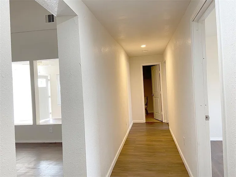 12115 Segrest Dr — Photo 2