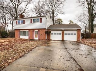 4 Tiller Cir, Hampton, VA 23669