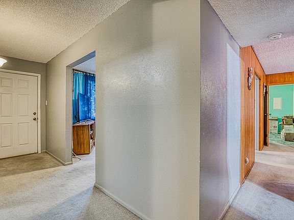 4th image of 10217 Sumatra Ave