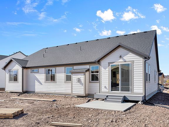 2300 Farmhouse - Francis Commons 5
