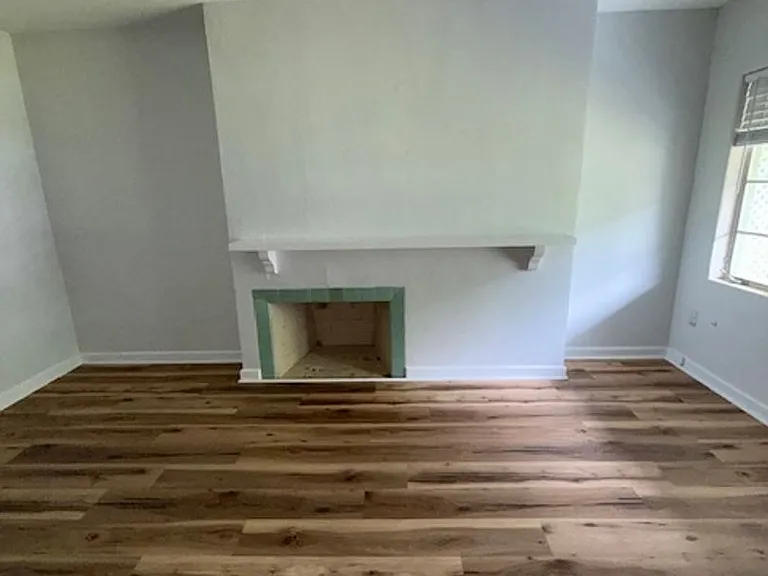1016 Alba Dr — Photo 8