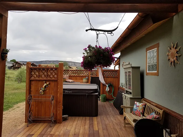 889 Sabeta Dr — Photo 13
