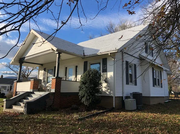 112 N Bruffey St, Salem, VA 24153