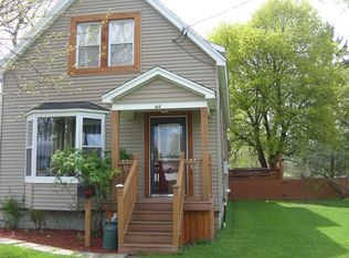 44 Summit St, Lancaster, NY 14086