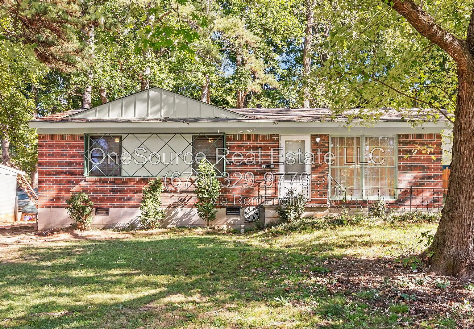 3 bed, 1.0 bath, 1025 sqft, $1,400 — Photo 1