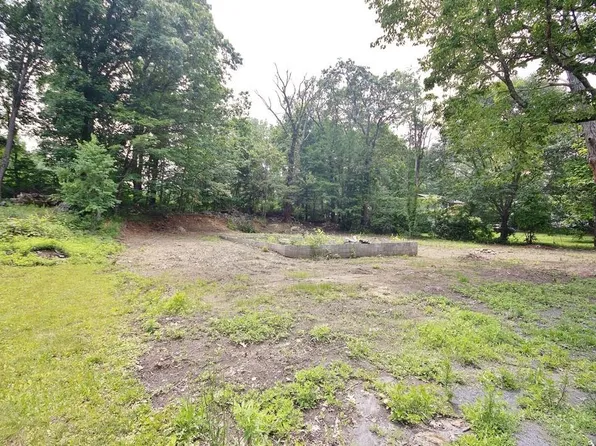 16 Campbell Drive, Wallkill, NY 12589