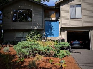 3002 Shorewood Dr, Mercer Island, WA 98040