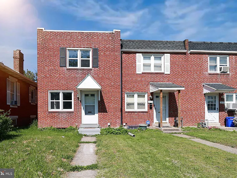 3214 N 6th St — Photo 2