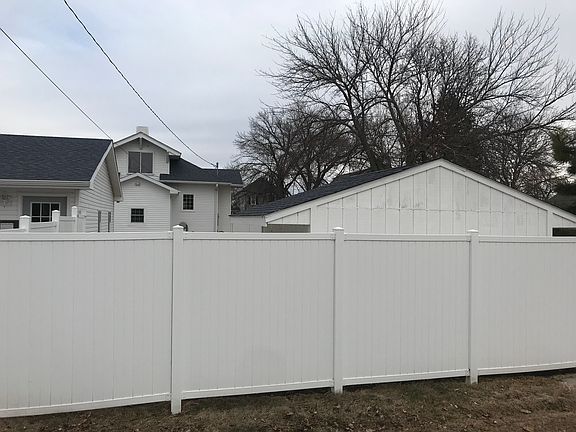 5th image of 104 S 4th St