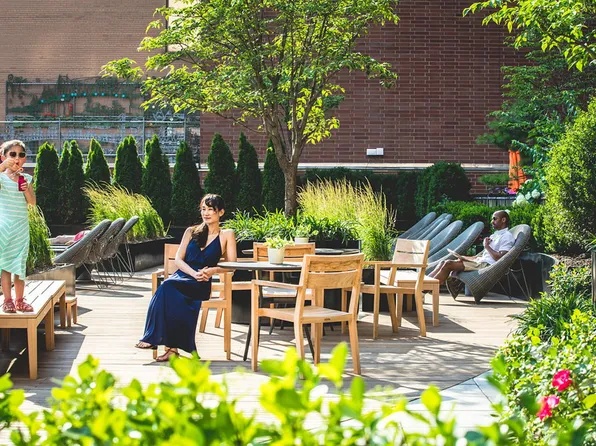 1 Columbus Place image 17 of 30