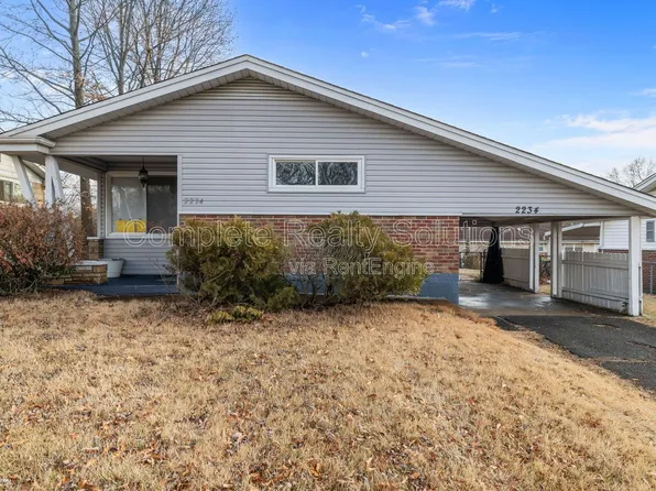 2234 Berwyn Dr, Saint Louis, MO 63136