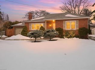 59 Oakley Ct, Hamilton, ON L9G 1T7