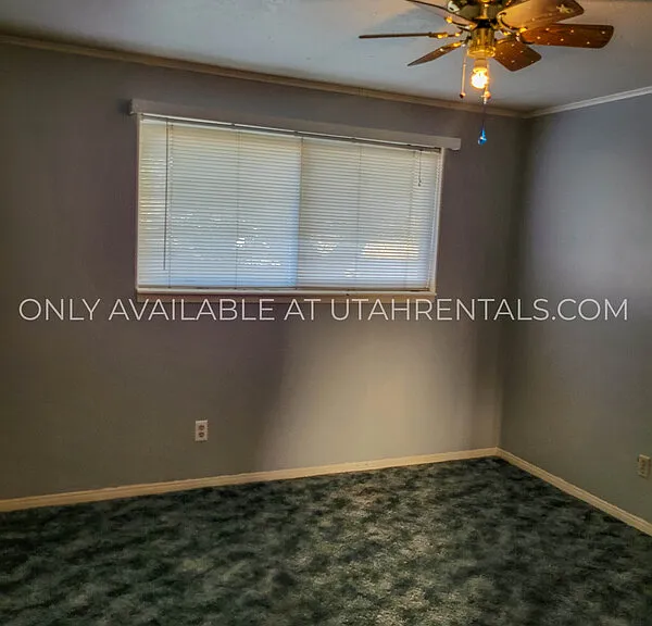 5162 S 800 W — Photo 8