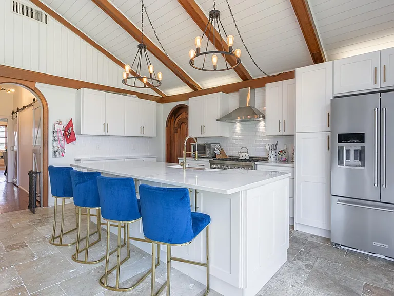 401 S Bermuda Blvd — Photo 5