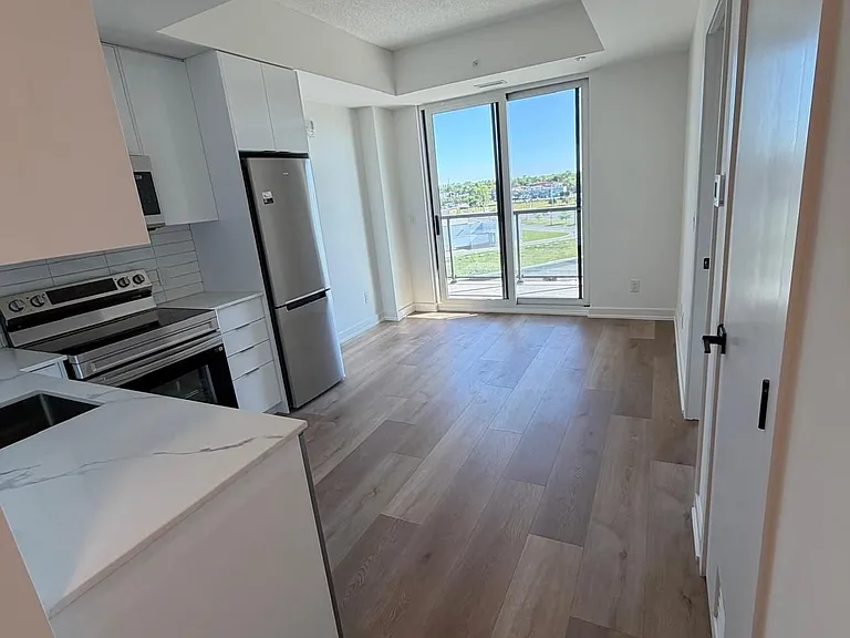 33 Erie Ave #602 — Photo 12