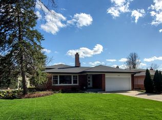 1516 Wakeman Ave, Wheaton, IL 60187