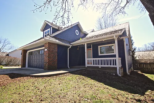1612 E Camby Ct Photo 1