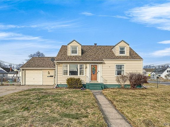 2nd image of 1283 Brighton Rd