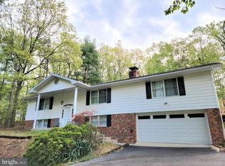 1105 New Hope Rd, Berkeley Springs, WV 25411