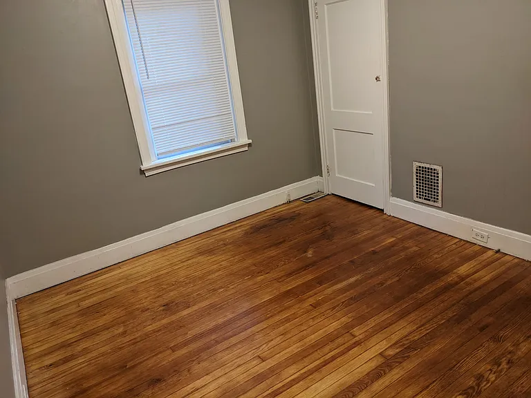 83 Kells Ave #1 — Photo 14