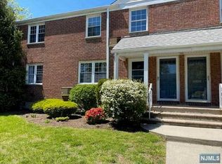 114 Darwin Ave #28, Rutherford, NJ 07070
