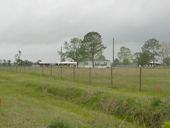 3rd image of 580 County Road 15