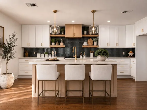 2731 Manila Ln, Houston, TX 77043
