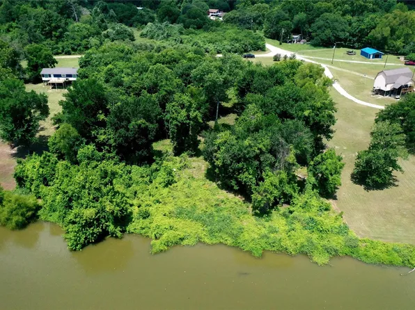 247 Fishermans Trl, Huntsville, TX 77320