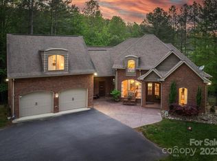 2163 W Paradise Harbor Dr, Connelly Springs, NC 28612