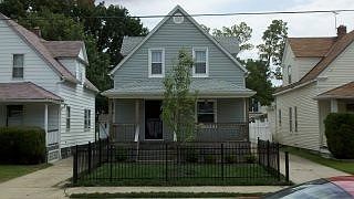 1st image of 2203 W 104th St