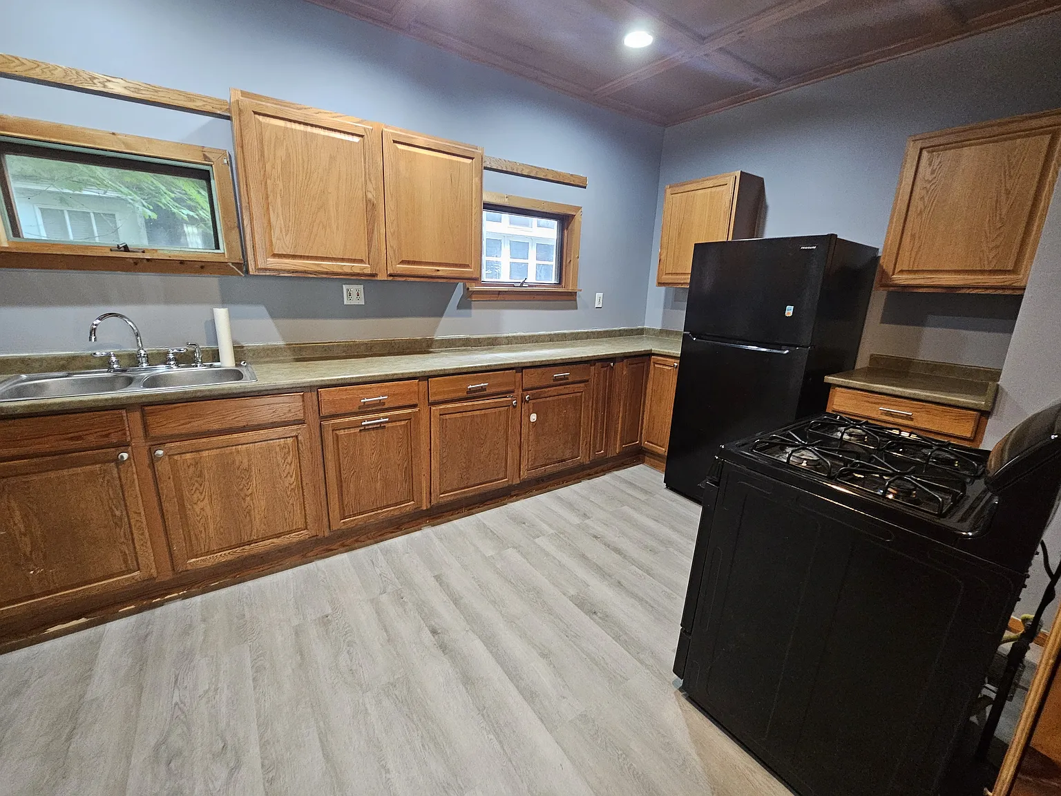 3 bed, 1460 sqft, $2,200 — Photo 2