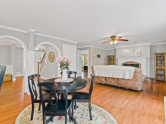 4th image of 118 Little Ridge Rd