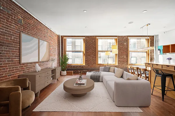 Sold by SERHANT. | media 4