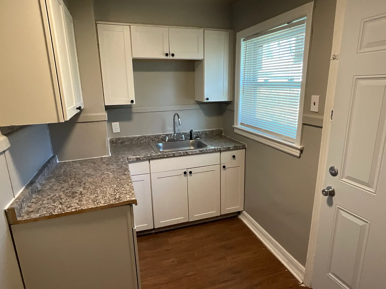 2 bed, 732 sqft, $775 — Photo 2
