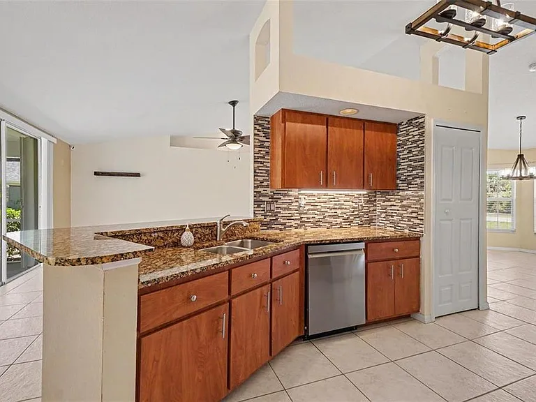 369 Salvador Dr — Photo 14