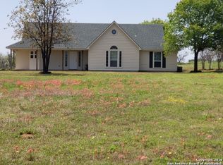 2801 Warncke Rd, La Vernia, TX 78121