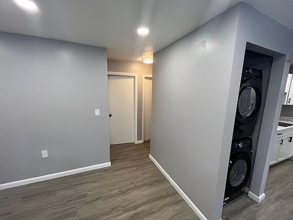 2nd image of 2512 NE 182nd St