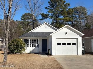 205 Forest Park Dr, New Bern, NC 28562