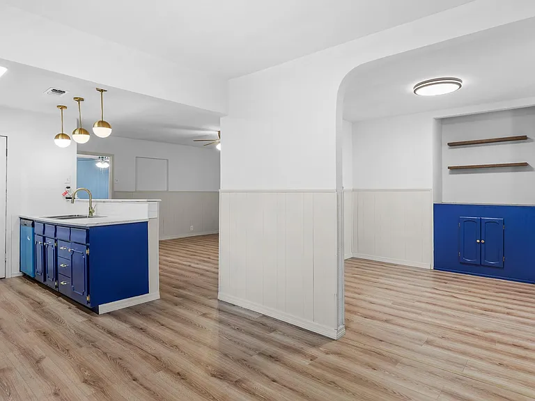 420 Alicia Ave — Photo 8