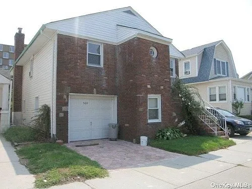 560 E Broadway #SIDE Photo 1