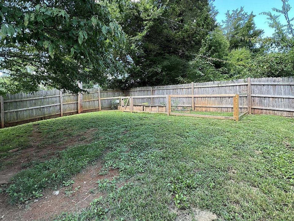 1st image of 1622 Mary Dupre Dr