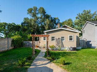 615 N River Rd, McHenry, IL 60051